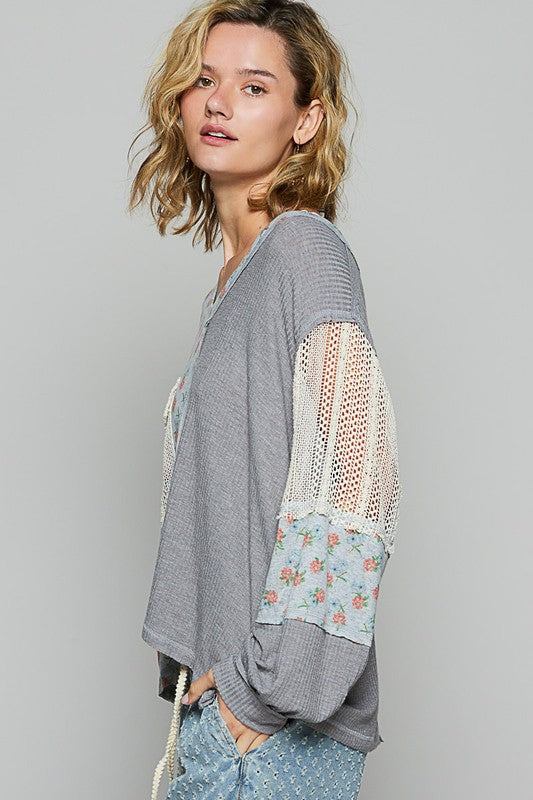 POL Floral Crochet Patch V-Neck Top in Gray | URBAN ECHO SHOP